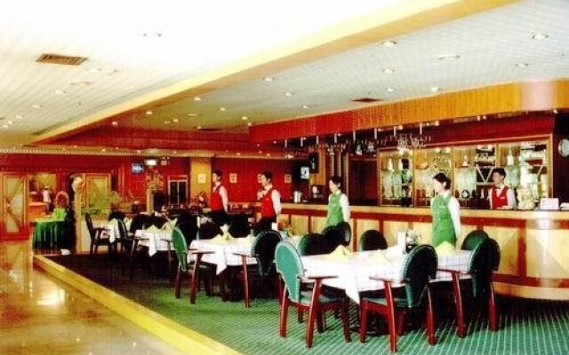 Deluxe Hotel