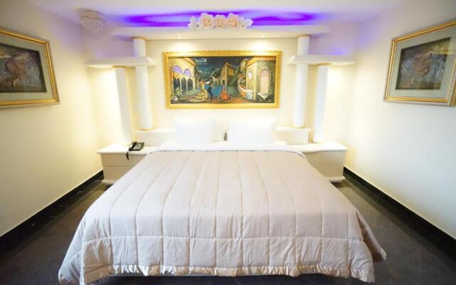Paris Suites Hotel