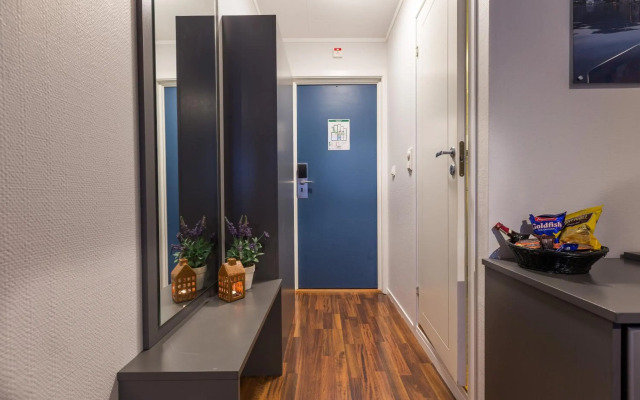 Enter Viking Hotel