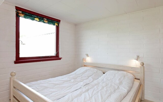 Quaint Holiday Home in Faabord near Sea