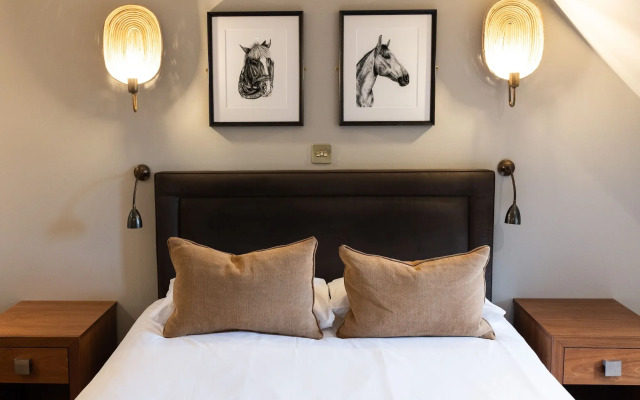 Stirrups Hotel