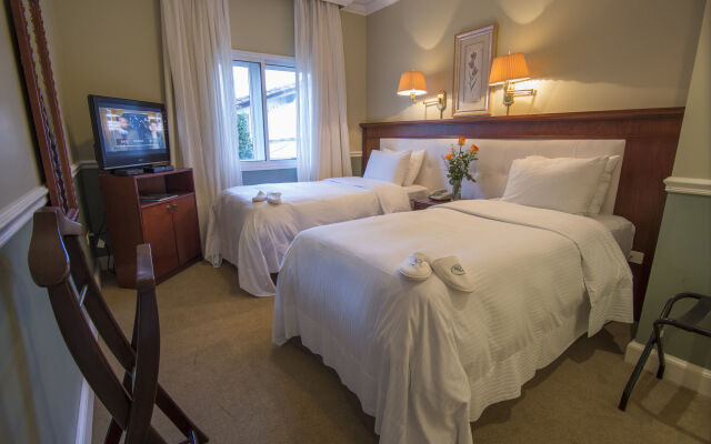 Hotel Villa Morra Suites
