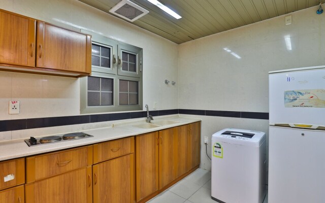 OYO 291 Dyafat Al Saati Furnished Apartments
