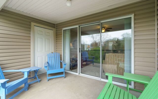 Valley View Retreat - Holiday Hills Branson - Golf Resort -outdoor Pools