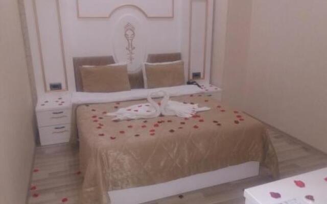 White Boutique Baku Hotel