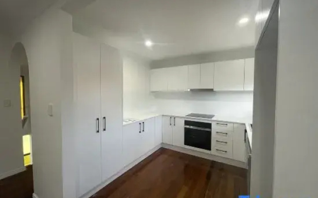 Sunnybank Hills Home - Near Shopping & Dining