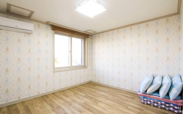 Gyeungju Soyu Spa Pension