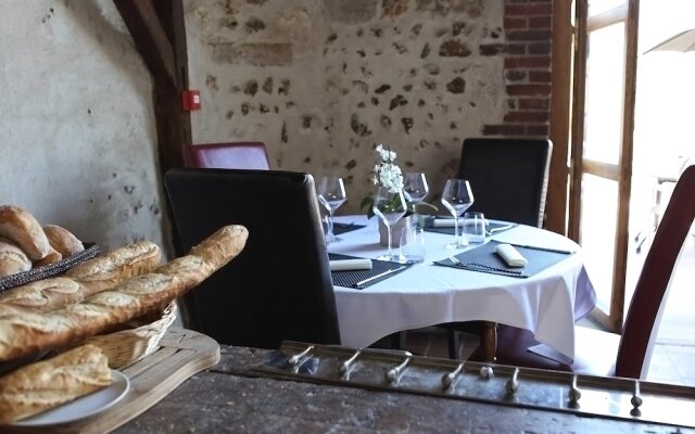 La Lucarne Aux Chouettes