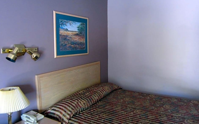 Cache Creek Inn