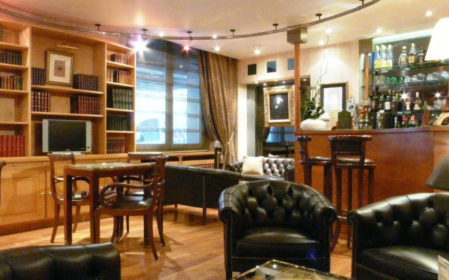 Hotel Victor Hugo Paris Kléber