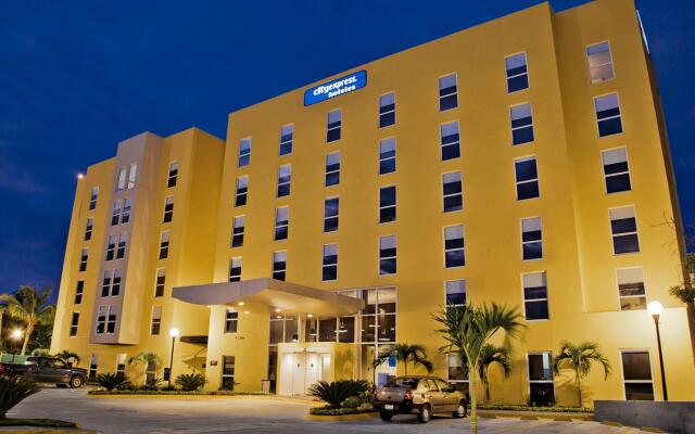 City Express by Marriott Tuxpan