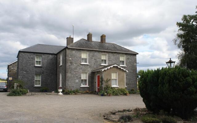 Moate Lodge