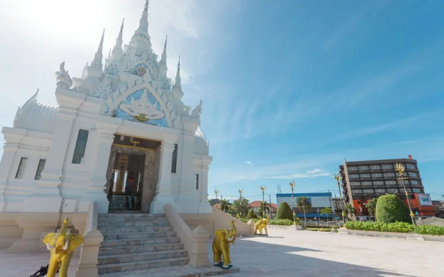 B2 Surat Thani Boutique & Budget Hotel