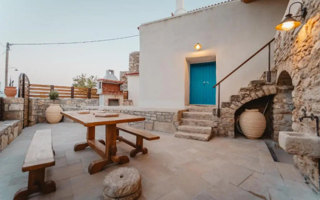 Kythera secrets suites
