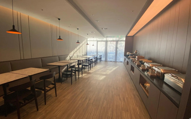 HanTing Hotel (Zhuozhou Guanyun Road)