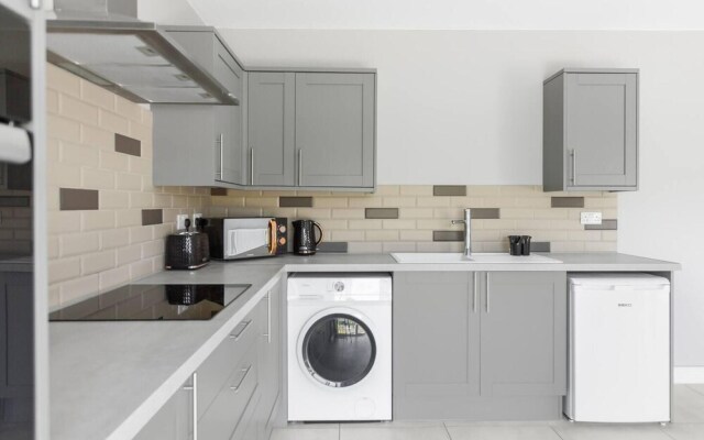 Impeccable 1-bed Apartment in Ebbw Vale, Wales