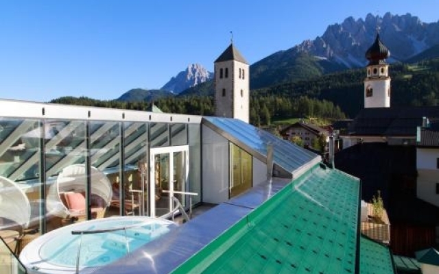 Hotel Cavallino Bianco - Weisses Roessl