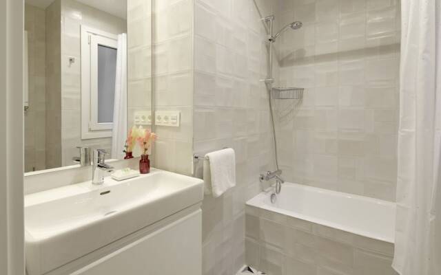 Jai Alai Beach Apartment by FeelFree Rentals