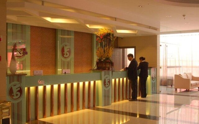 东方大酒店(开化江滨路店)