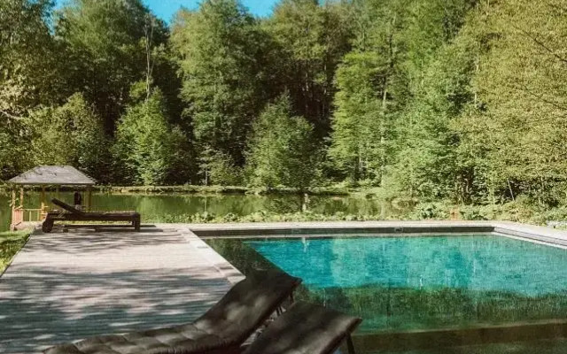 Pihtoviy Bor Hotel