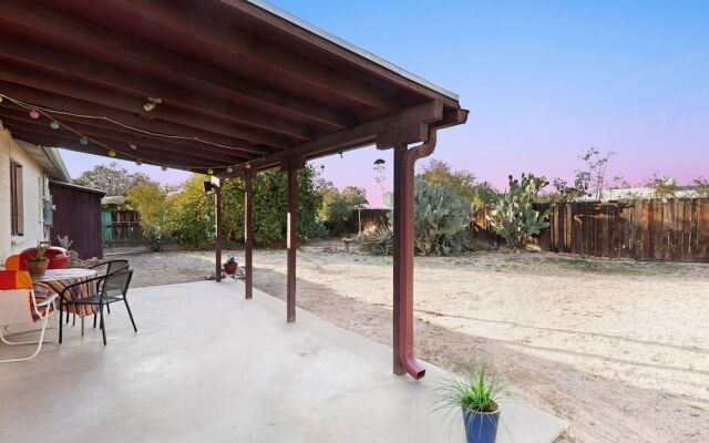 Cactus Garden Cottage 2BR by Casago