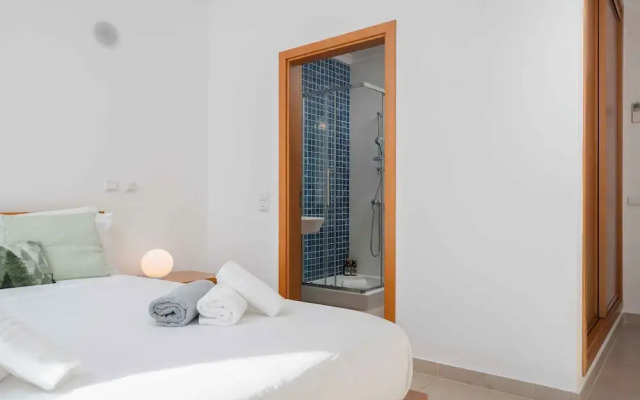 Lagos Ocean View 2 With Pool by Homing