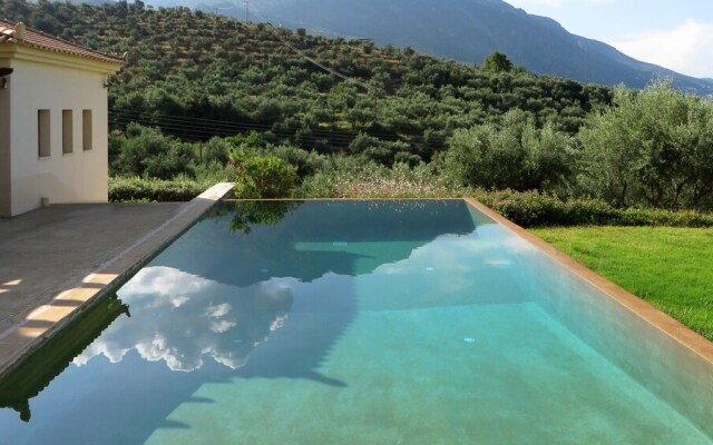 Luxurious Sea & Olive Private Villa - Pool