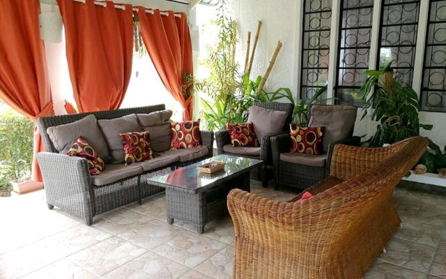 Studio in Flic en Flac, With Enclosed Garden and Wifi - 400 m From the Beach
