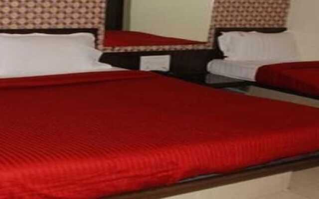 Room Maangta 100 - Andheri East