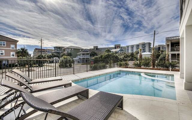 Just Beachy by Five Star Properties