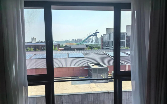 Holiday Inn Express Beijing Shijingshan Lakeview by IHG