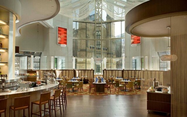 Marriott Downtown at CF Toronto Eaton Centre