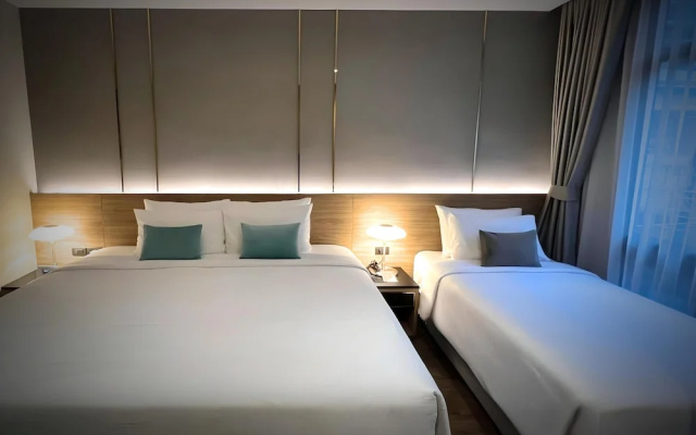 SAM E  Bangkok Sathorn