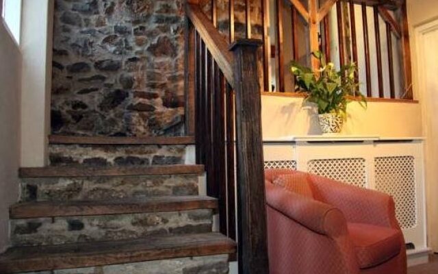 Home Farm Hotel