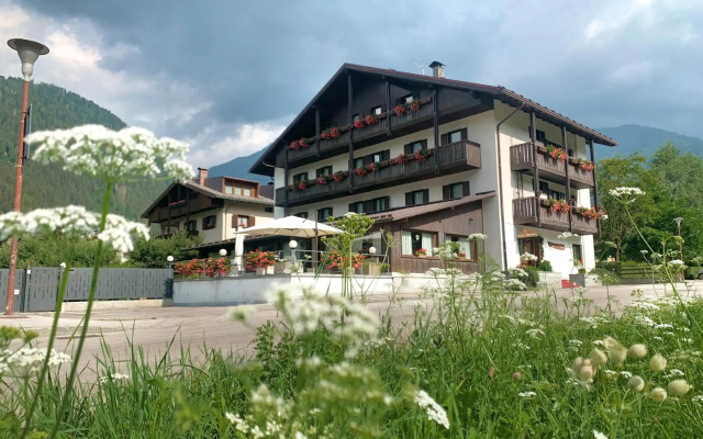 Hotel Ferrari