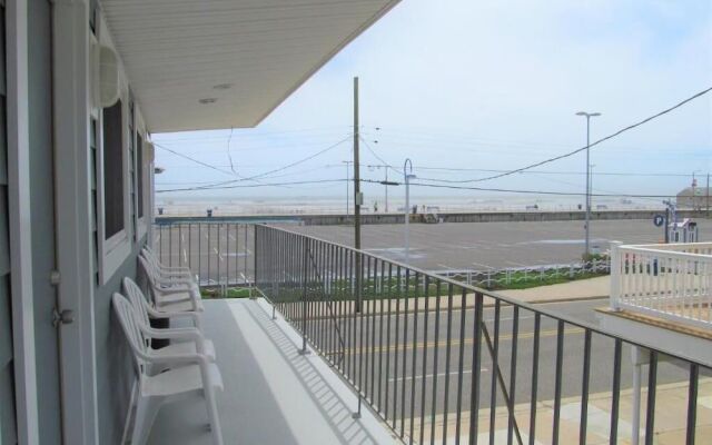 Rio Motel and Suites