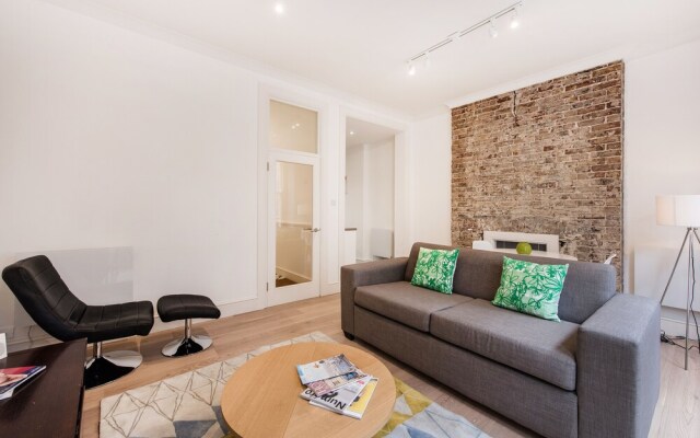 Soho Piccadilly Circus Apartment