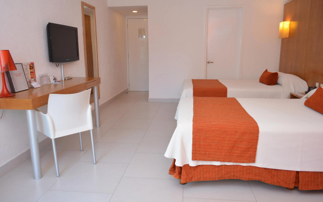 Adhara Express Hotel