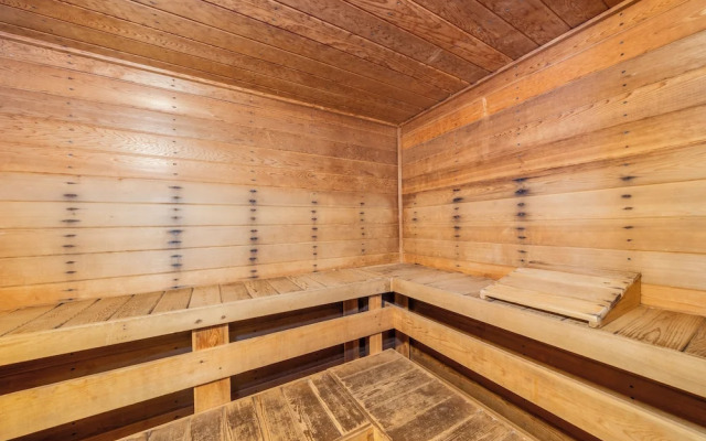 Petite Retreat at Kahana Falls