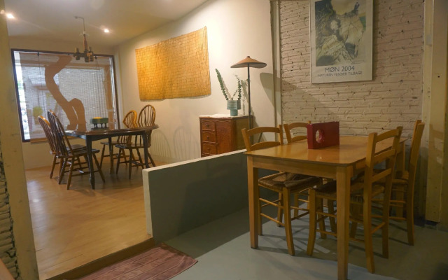 The Goose Cafe & Hostel