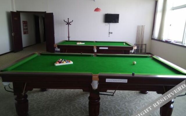 Light Stay·Yuexiang Hotel (Suning Jiulongzhu Dongzhou Road Branch)