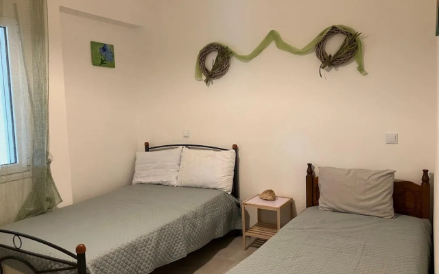 Kamena Home Apartment in Kamena Vourla