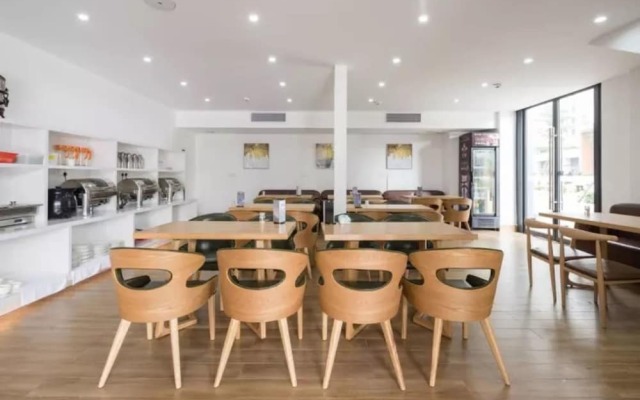 Poltton International Apartment Jinding