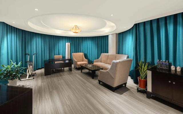 Zhejiang Jiaxing Pujing Hotel
