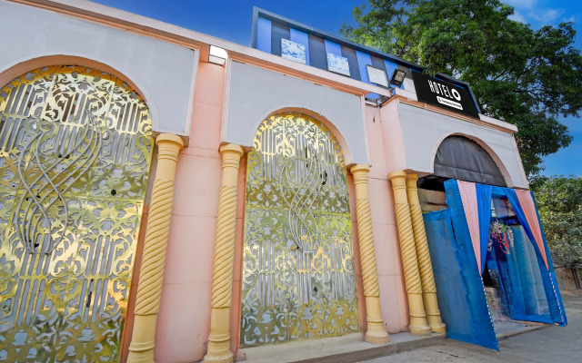 Super Hotel O Dariyapur Near Railway Crossing