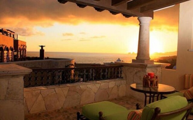 Relaxing Family 2 Bedroom Suite at Cabo San Lucas