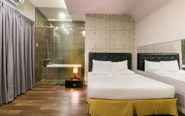 Triip Friday Hotel Phan Xich Long