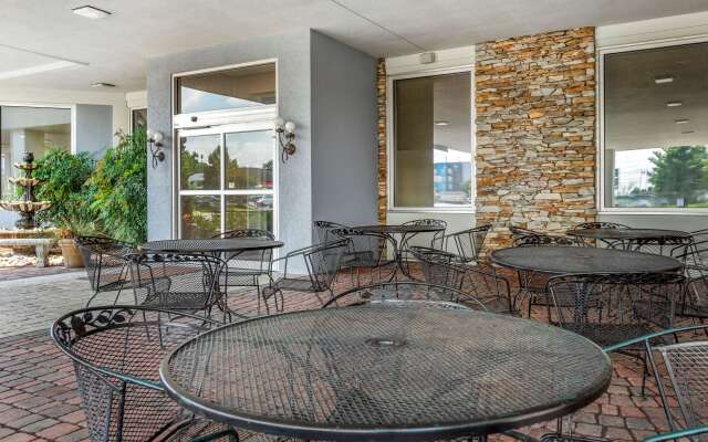 Comfort Inn Lancaster County North