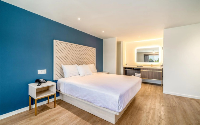 Trend Hotel at LAX Airport