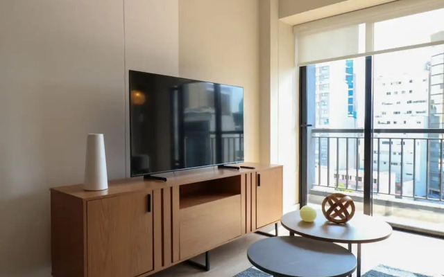 w Fascinating 1BR With Balcony in San Isidro
